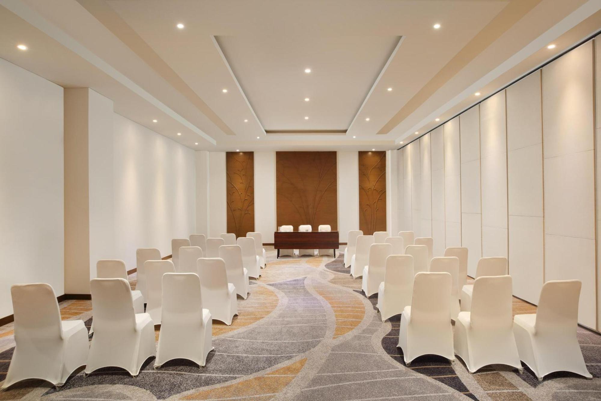 Four Points By Sheraton Manado Exterior foto