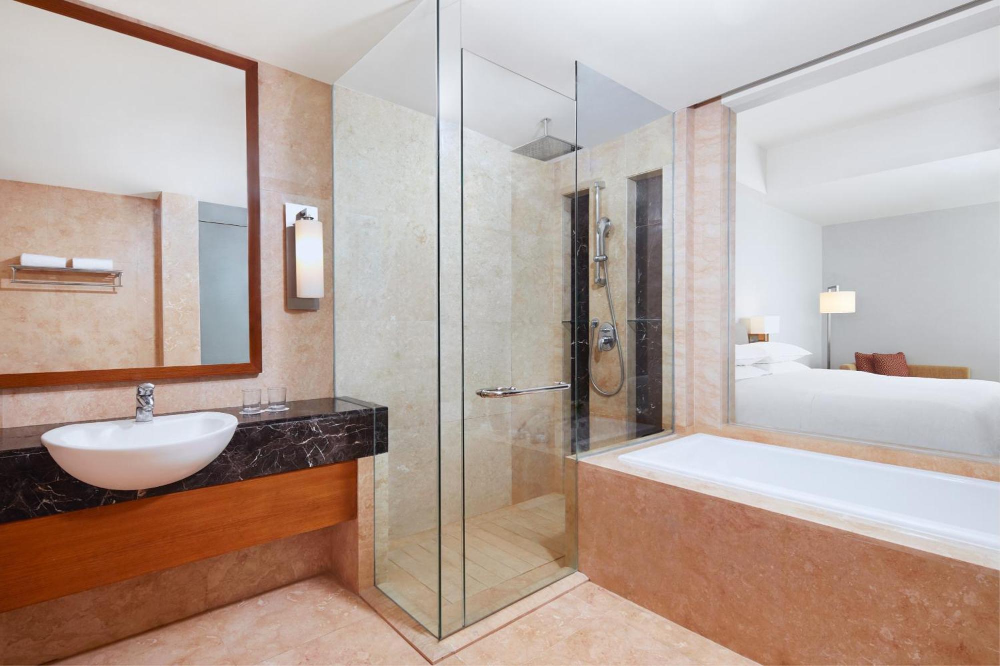 Four Points By Sheraton Manado Exterior foto